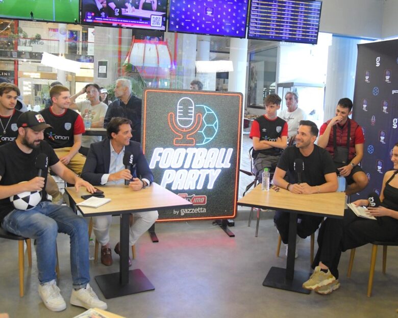 Χάρης Κοπιτσής και Γιώργος Λιβάνης στο pre-game show του Πάμε Στοίχημα Football Party by Gazzetta