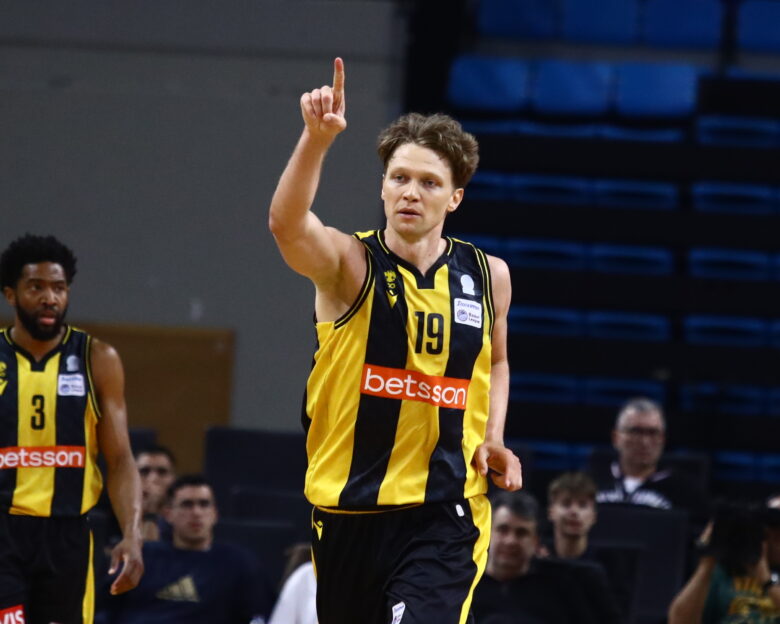 AEK – Ολυμπιακός: Εκτός ο Μιντάουγκας Κουζμίνσκας στο ντέρμπι για τους «κιτρινόμαυρους»