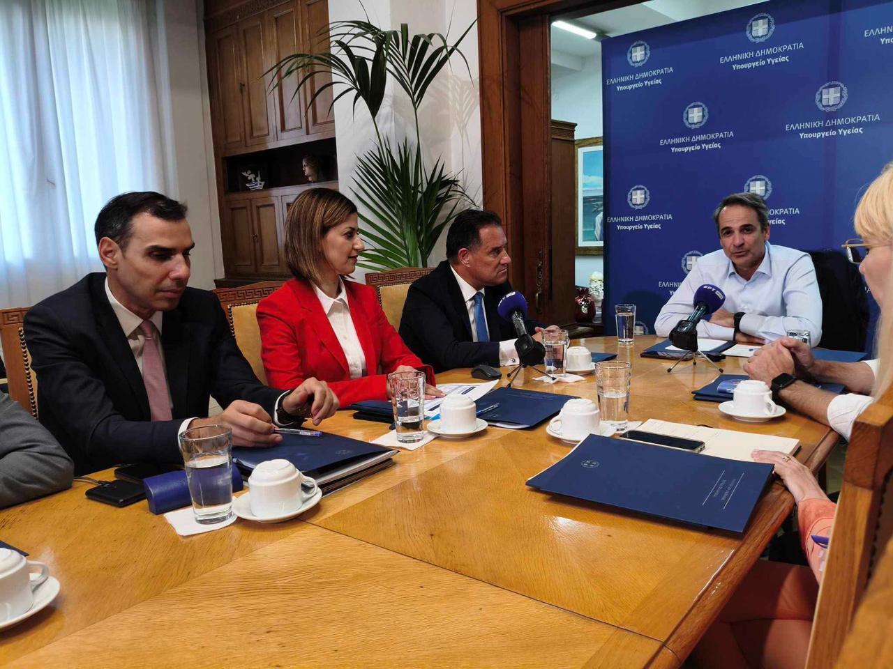Σύσκεψη στο Υπουργείο Υγείας υπό τον Πρωθυπουργό με την πολιτική ηγεσία του υπουργείου