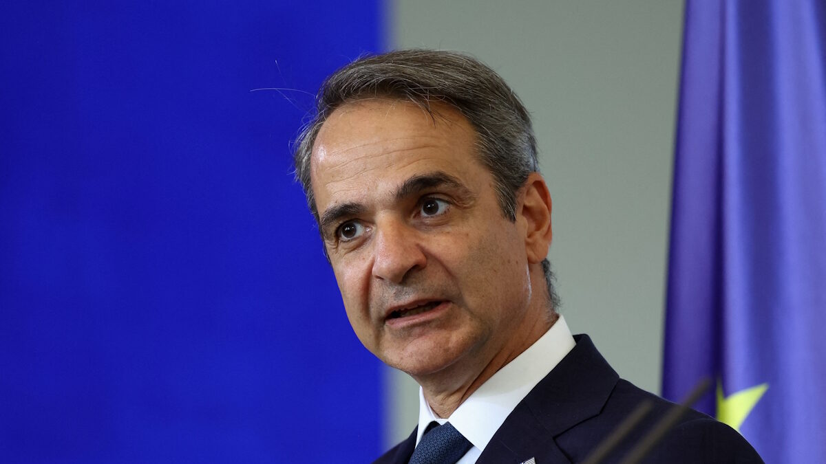 Ο Πρωθυπουργός, Κυριάκος Μητσοτάκης στη διάρκεια της κοινής συνέντευξης Τύπου με τον Καγκελάριο, Φρίντριχ Μερτς στο Βερολίνο