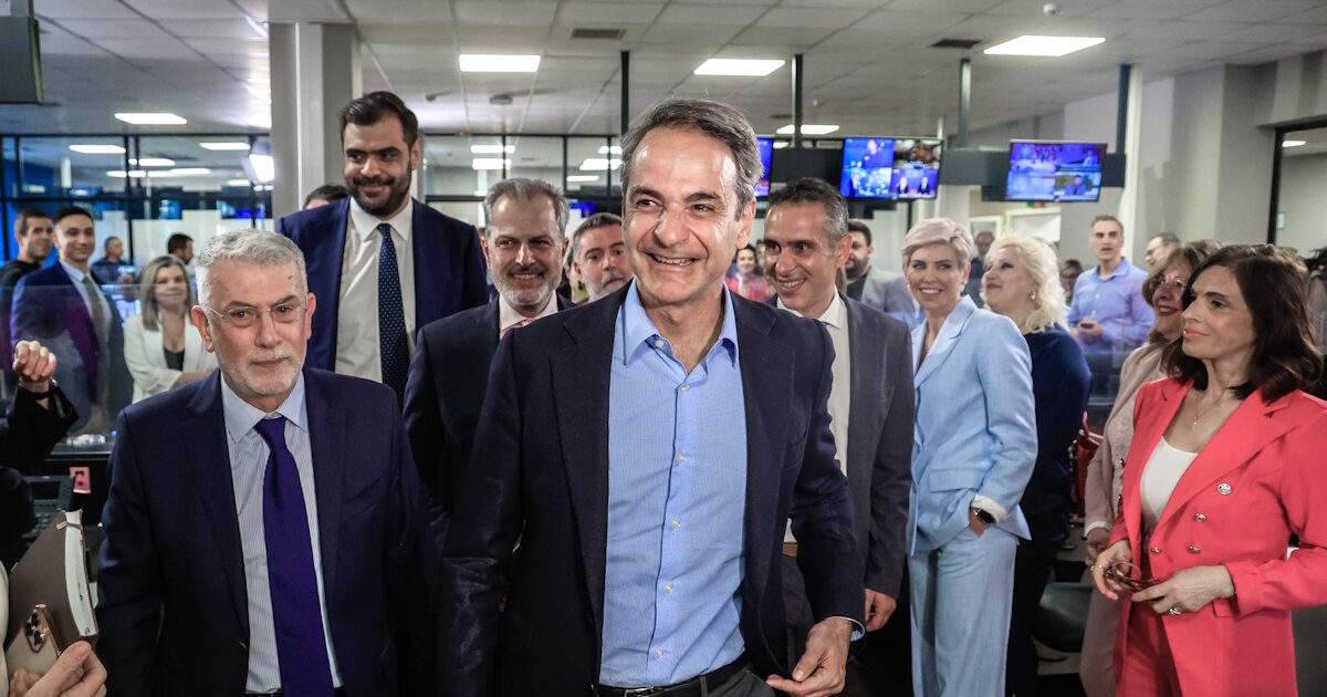 Ο Κυριάκος Μητσοτάκης επισκέφθηκε την ΕΡΤ και ενημερώθηκε για τη νέα υπηρεσία αυτόματου υποτιτλισμού των δελτίων ειδήσεων
