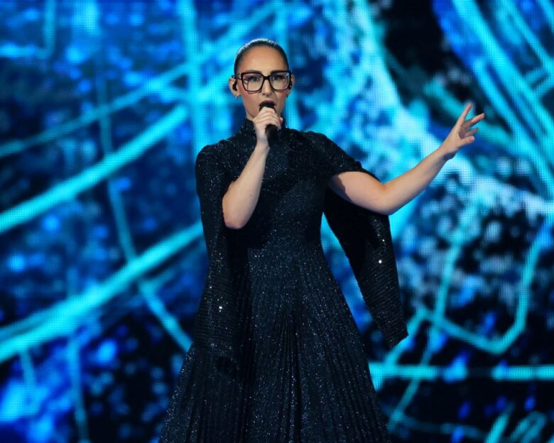 Eurovision 2025: Το BBC αποθεώνει την Klavdia και την «Αστερομάτα» της – «Μείναμε άναυδοι από τη δυνατή ερμηνεία της»