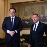 Ο Κυριάκος Πιερρακάκης και ο Γιάννης Στουρνάρας