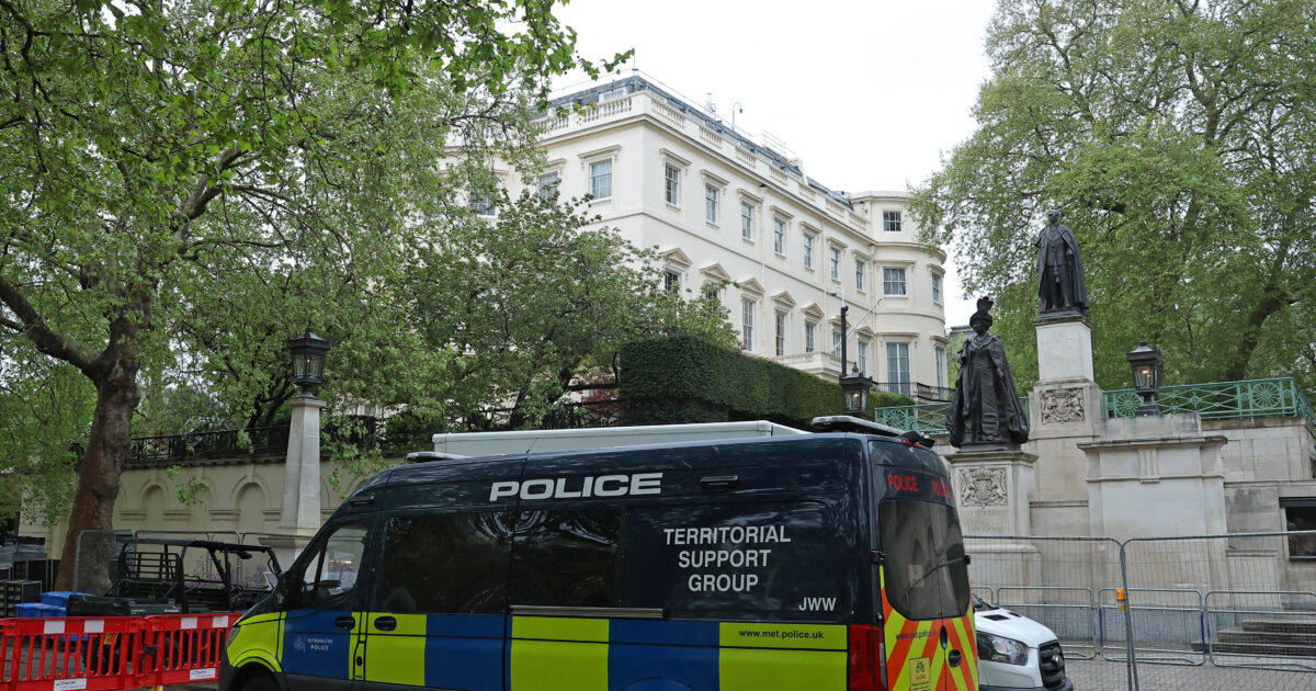 Britain: Three Iranians are accused of terrorism