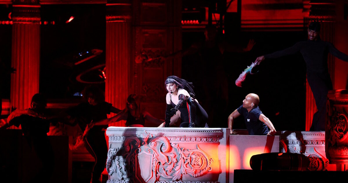 Lady Gaga: A bomb attack on her concert in Copacabana with over 2 million spectators prevented Brazilian police