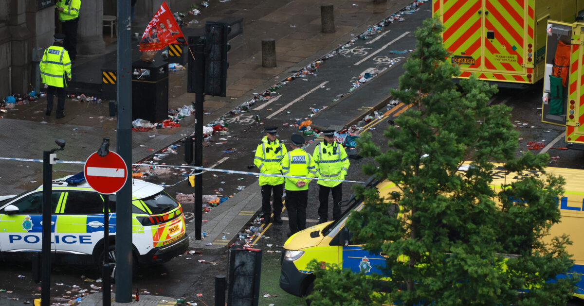Liverpool fans tried to lynch the car driver who fell into the world and shouted “Kill him”