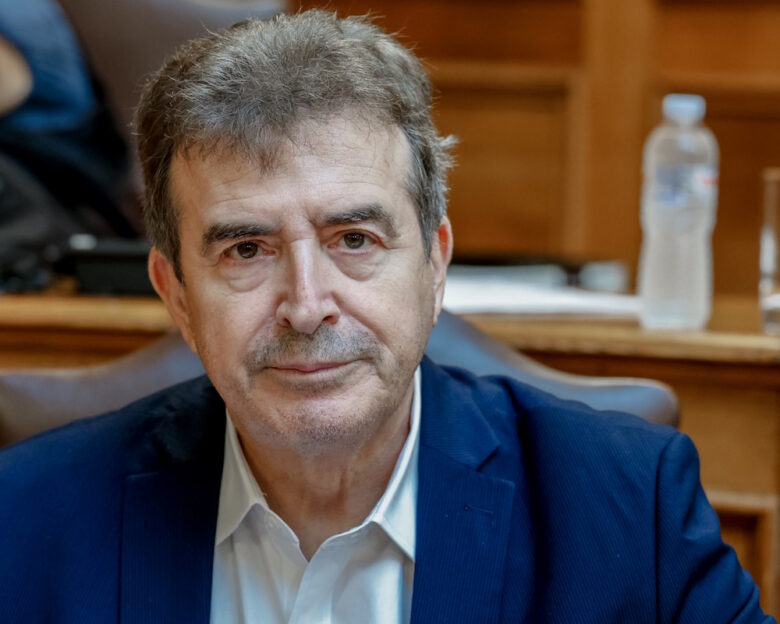 Ο Μιχάλης Χρυσοχοΐδης ζήτησε κατεπείγουσα εισαγγελική έρευνα για αναφορά του ονόματός του σε υπόθεση  εμπορίας ανθρώπων