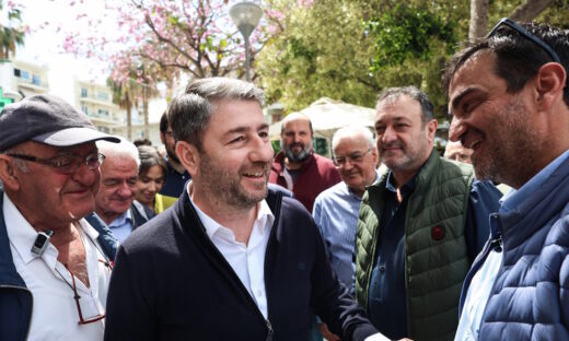 Ο Πρόεδρος του ΠΑΣΟΚ, Νίκος Ανδρουλάκης στη διάρκεια επίσκεψής του στο Ηράκλειο