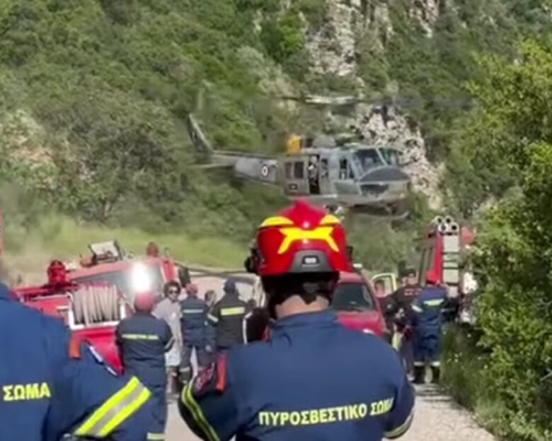 Μεσσηνία: Με ελικόπτερο η αεροδιακομιδή του παιδιού που είναι βαριά τραυματισμένο από την πτώση σε χαράδρα στη Νέδα με τον πατέρα του