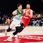 Τσεντί Οσμάν και Άλεκ Πίτερς σε ντέρμπι "αιωνίων" (ΦΩΤΟ KLODIAN LATO