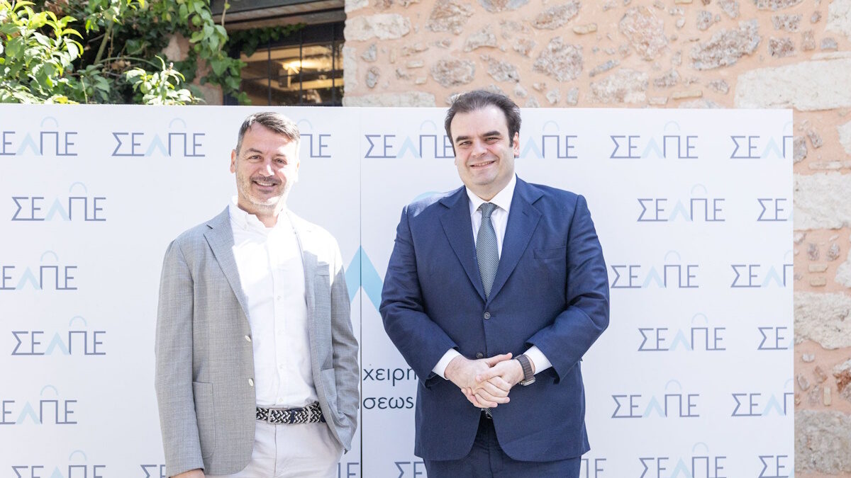 Ο Κώστας Γεράρδος με τον Κυριάκο Πιερρακάκη