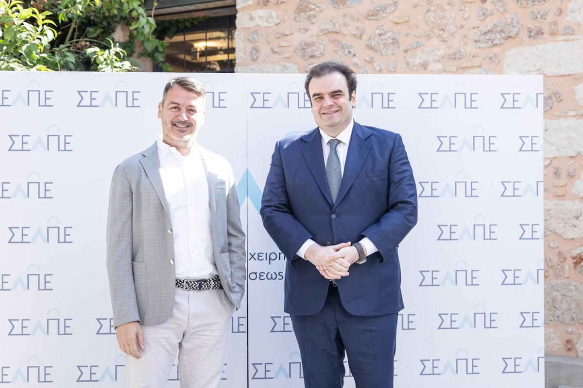 Ο Κώστας Γεράρδος με τον Κυριάκο Πιερρακάκη