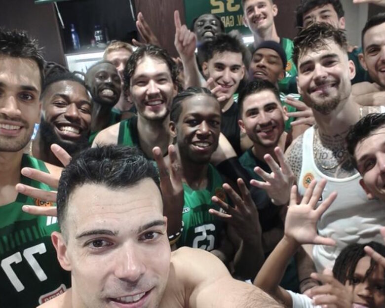 Παναθηναϊκός: Η πανηγυρική selfie του Κώστα Σλούκα με τους συμπαίκτες του, στα αποδυτήρια του ΟΑΚΑ