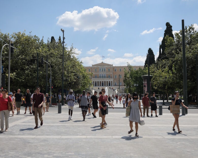 Στο 8,3% έπεσε η ανεργία τον Απρίλιο – Μειώθηκε κατά 2,5 μονάδες μέσα σε ένα χρόνο
