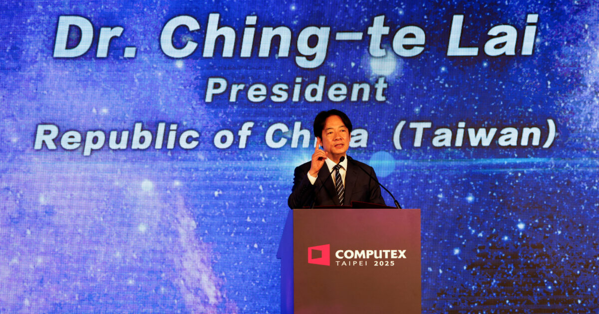 Taiwan: We want to chat with China but we are on alert to avoid war