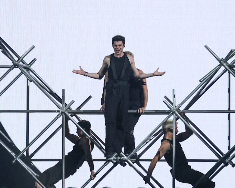 Eurovision 2025: Η εμφάνιση του Theo Evans για την Κύπρο στον Α’ Ημιτελικό