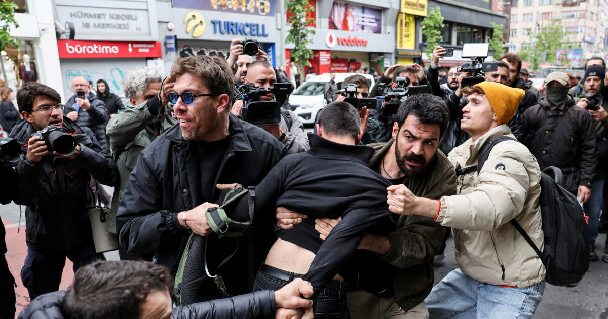 Κωνσταντινούπολη: Πάνω από 400 άνθρωποι συνελήφθησαν στους εορτασμούς για την εργατική Πρωτομαγιά
