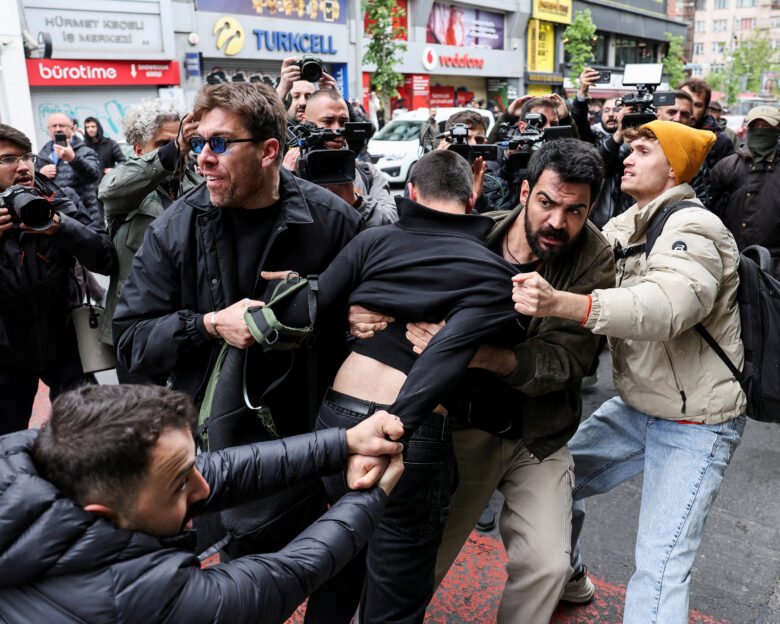 Κωνσταντινούπολη: Πάνω από 400 άνθρωποι συνελήφθησαν στους εορτασμούς για την εργατική Πρωτομαγιά
