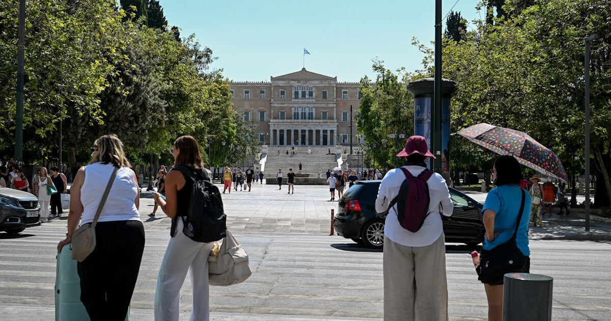 Tourism: Greece in the world’s 15th place with 36 million arrivals