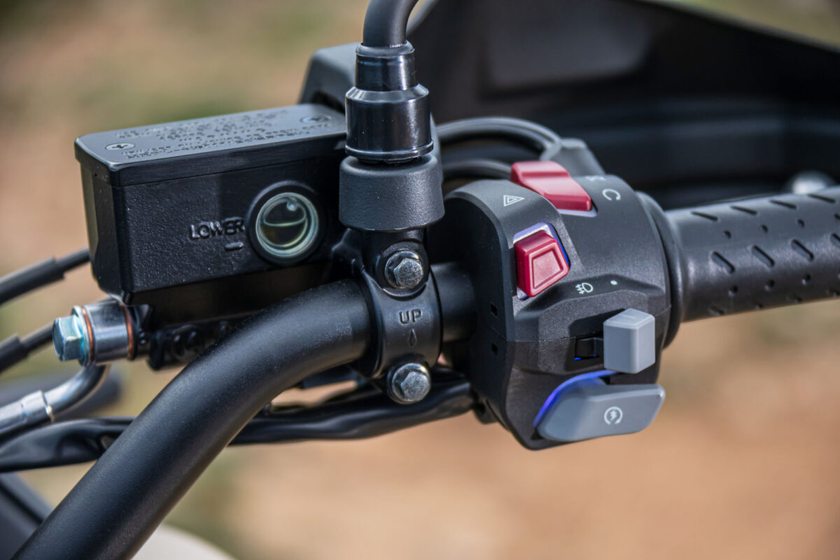 VOGE DS625X