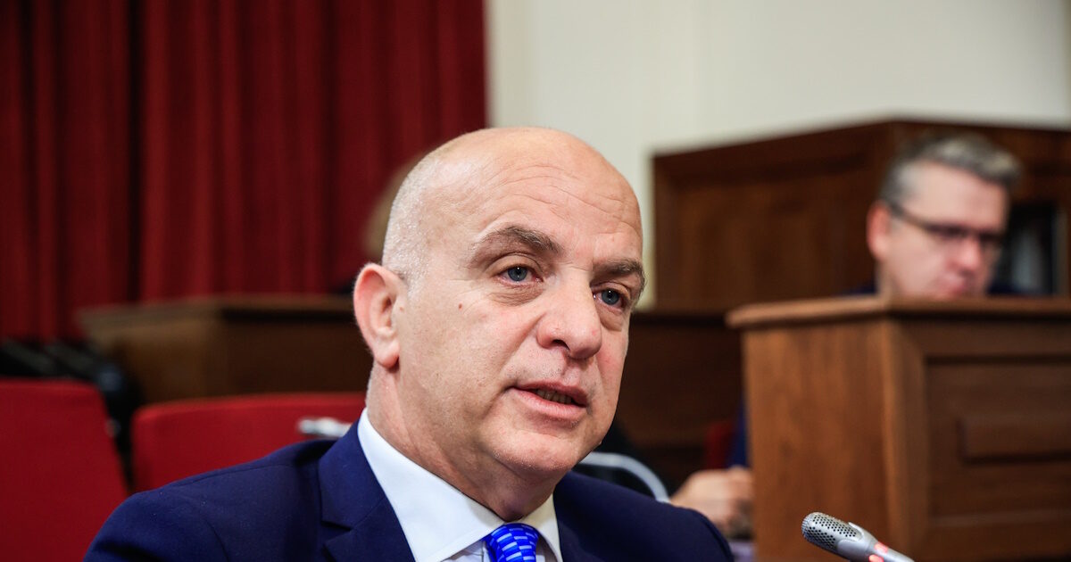 Βαρβέρης (ΕΦΚΑ): Θα επιστραφεί ένα μέρος των παραπάνω χρημάτων που θα εισπράξουν τα Ταμεία από τα χρέη