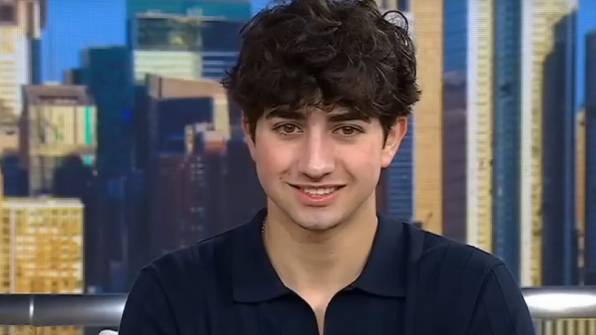 Ο Zachary Yadegari