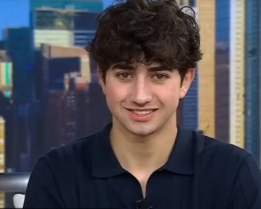 Ο Zachary Yadegari
