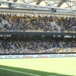Ο κόσμος στις εξέδρες της «OPAP Arena»