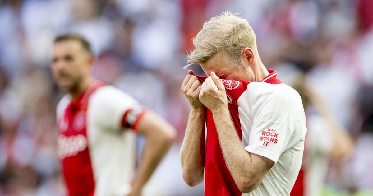Incredible ‘suicide’ Ajax: loses the most confident championship in the Netherlands