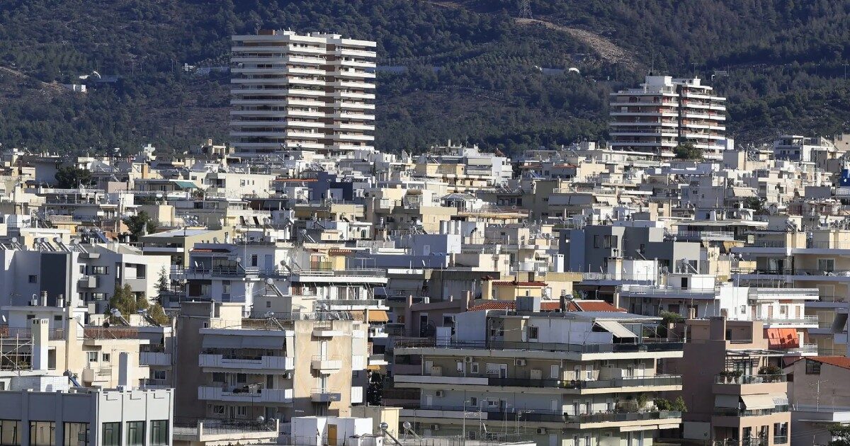 Social Housing: Before the gates the bill on school legacies