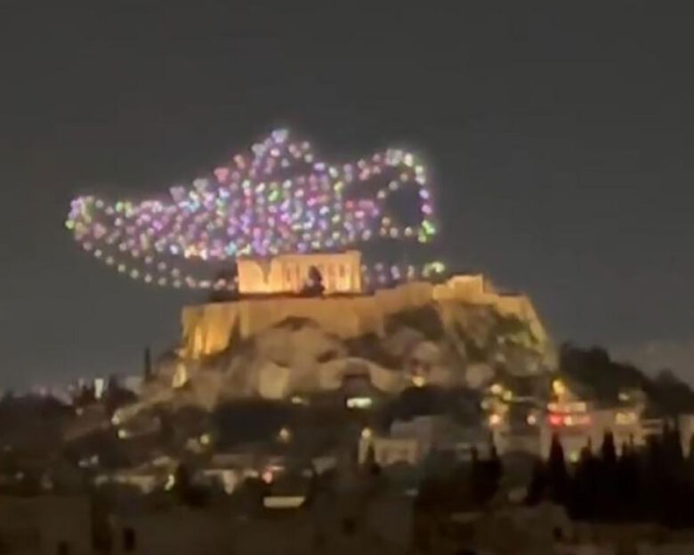 ΣΥΡΙΖΑ για την διαφήμιση αθλητικών στην Ακρόπολη: Προσβλητική η εικόνα να πατά ένα παπούτσι τον Παρθενώνα