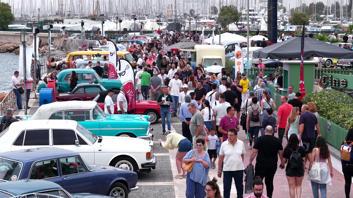 Αυτοκίνητα στον Άλιμο