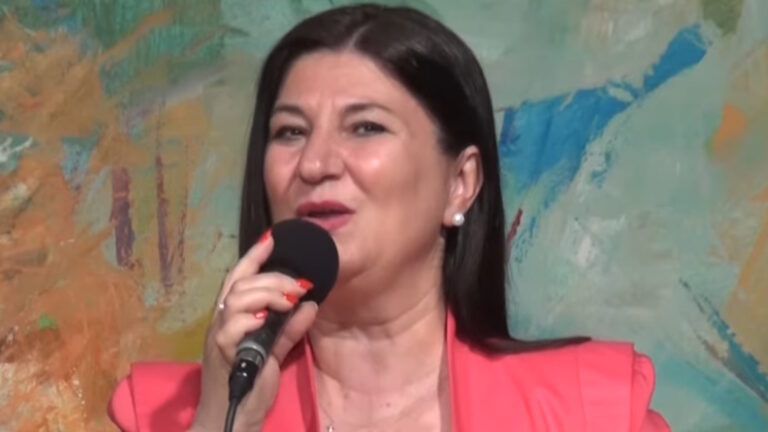 Ανδριάνα Μόκα
