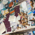 23 συλλήψεις για πλαστογραφία εγγράφων και διακίνηση μεταναστών – Οι ρόλοι, η δράση και το όφελος των σχεδόν 5 εκ. ευρώ