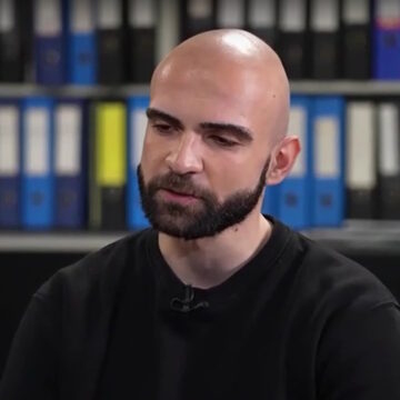 Ο αστυνομικός που σταμάτησε για αλκοτέστ τον Χρήστο Μάστορα