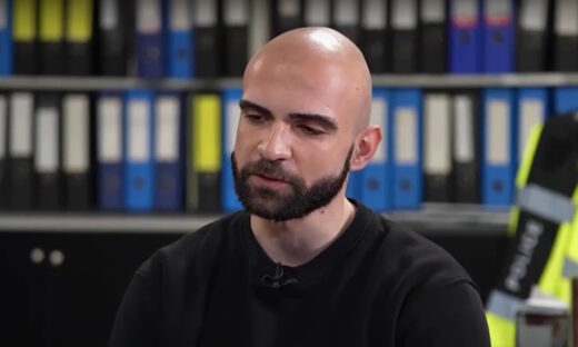 Ο αστυνομικός που σταμάτησε για αλκοτέστ τον Χρήστο Μάστορα