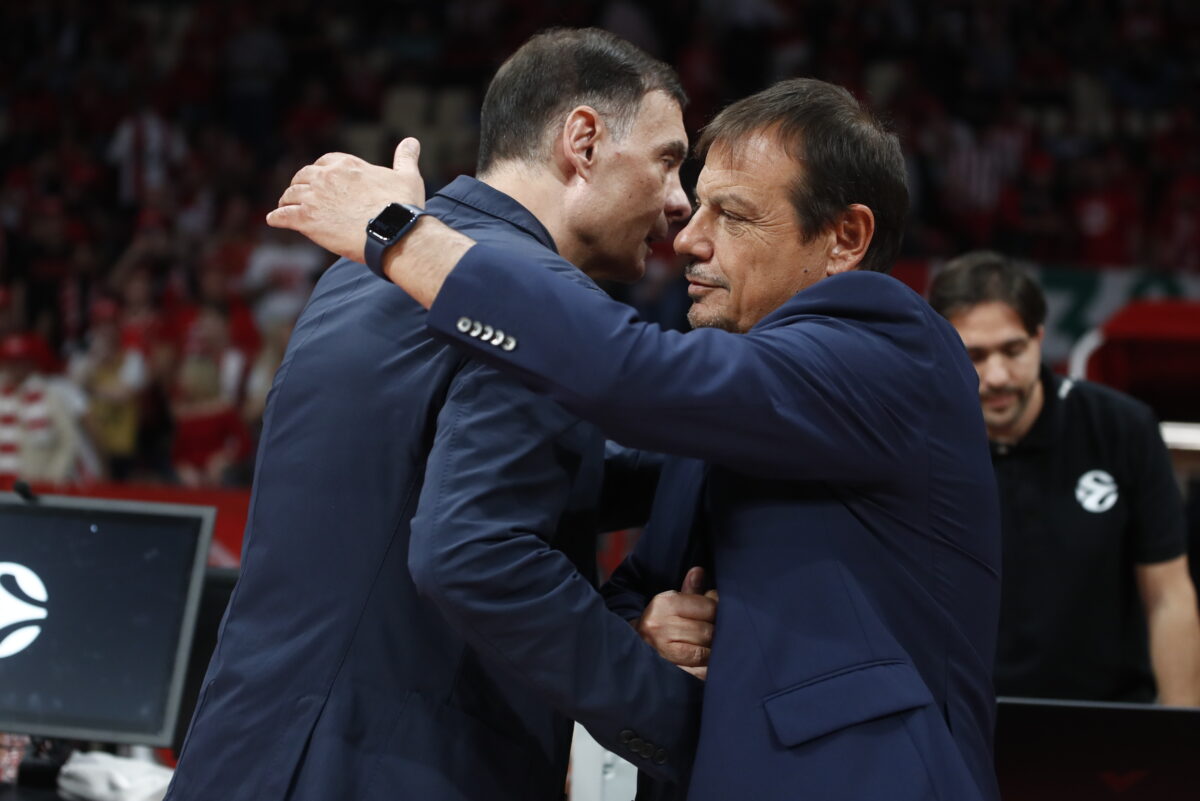 Ο Γιώργος Μπαρτζώκας και ο Εργκίν Αταμάν