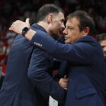 Ο Γιώργος Μπαρτζώκας και ο Εργκίν Αταμάν