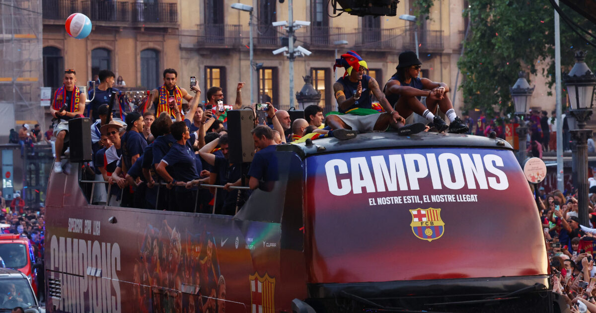 Barcelona: Last on the streets of Barcelona at the Spanish champions parade
