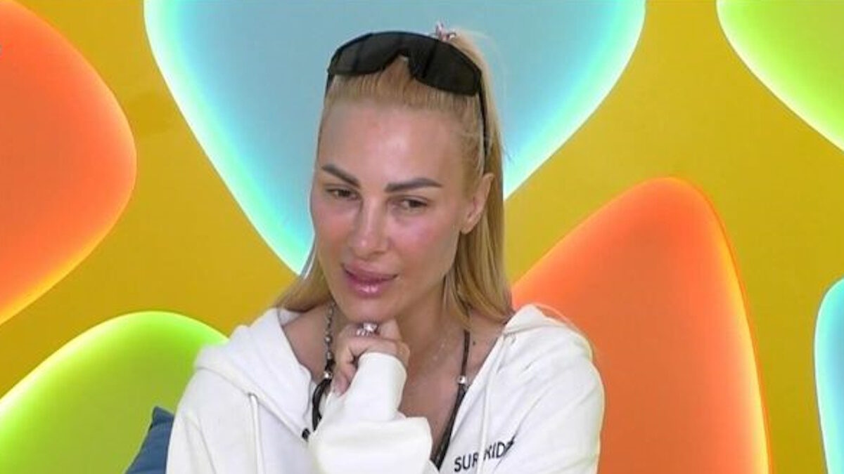 Big Brother: Το «beef» της Διονυσίας με την Ζωή «φουντώνει» – «Θεωρώ προσποιητό το στιλ και το τουπέ»