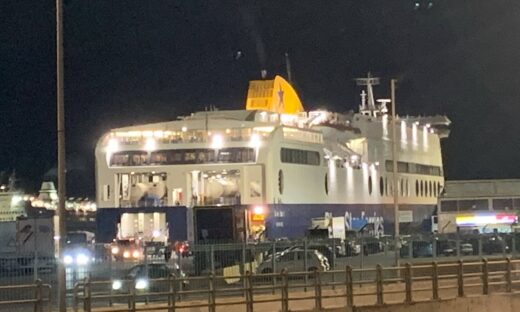Προειδοποίηση για βόμβα στο Blue Star 1 – Εκκενώθηκε το πλοίο στο οποίο επέβαιναν 750 άνθρωποι