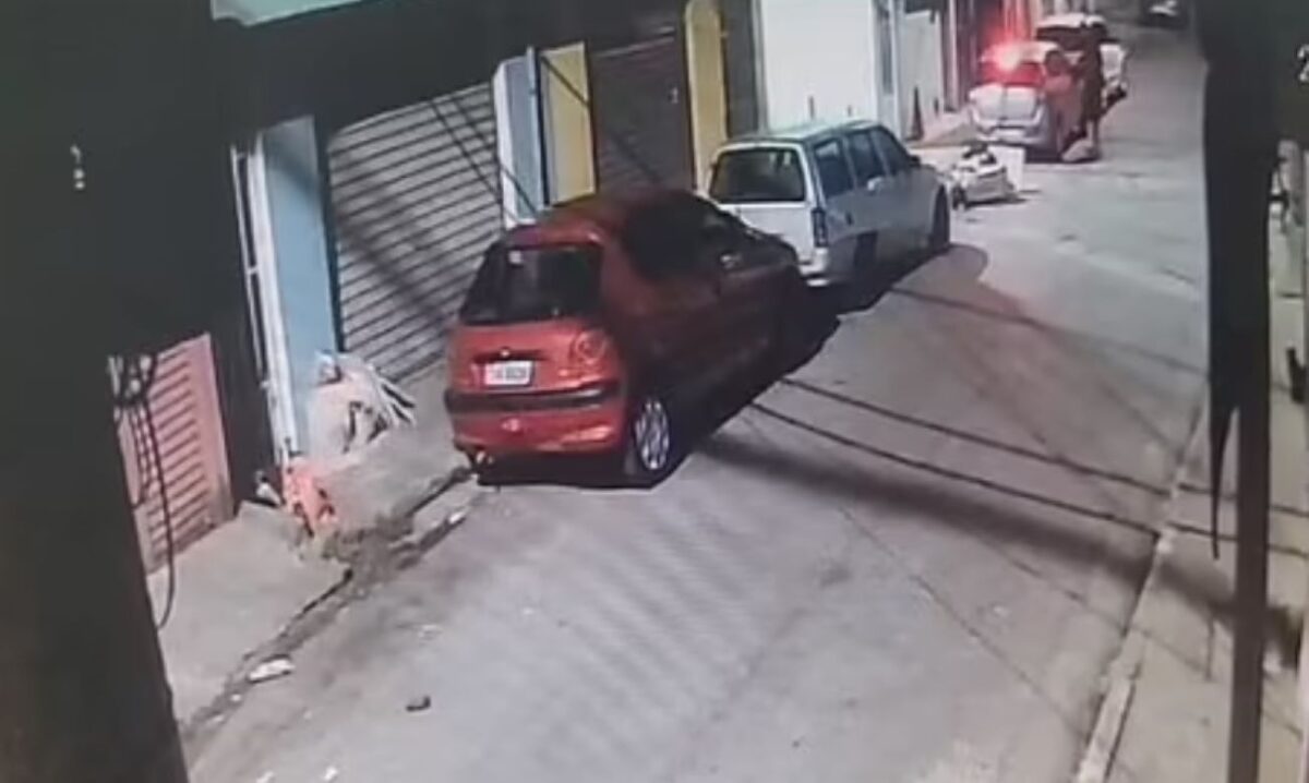 Κάμερα κλειστού κυκλώματος κατέγραψε τη μεταφορά του πτώματος στο πορτμπαγκάζ