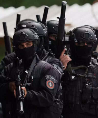 Πάνοπλοι Βραζιλιάνοι αστυνομικοί