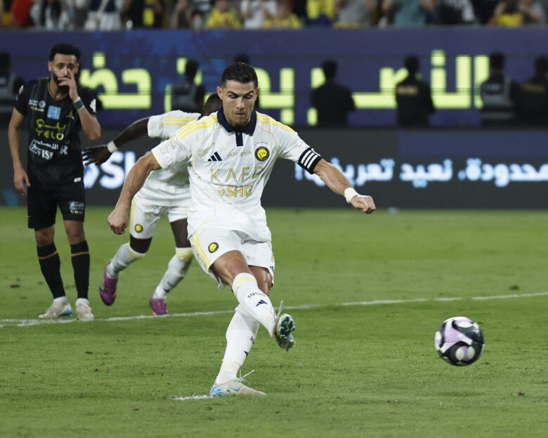 Ο Κριστιάνο Ρονάλντο σκόραρε στο 2-0 της Αλ Νασρ κόντρα στην Αλ Καλίτζ του Γιώργου Δώνη