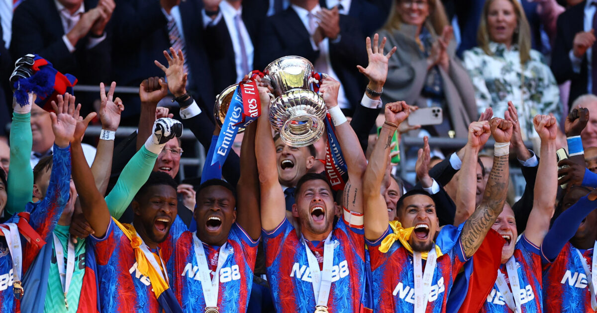 England Cup: The awarding of the trophy in Crystal Palace