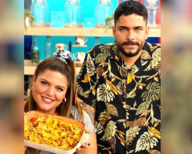 Δανάη Μπάρκα / Τίμος Ζαχαράτος