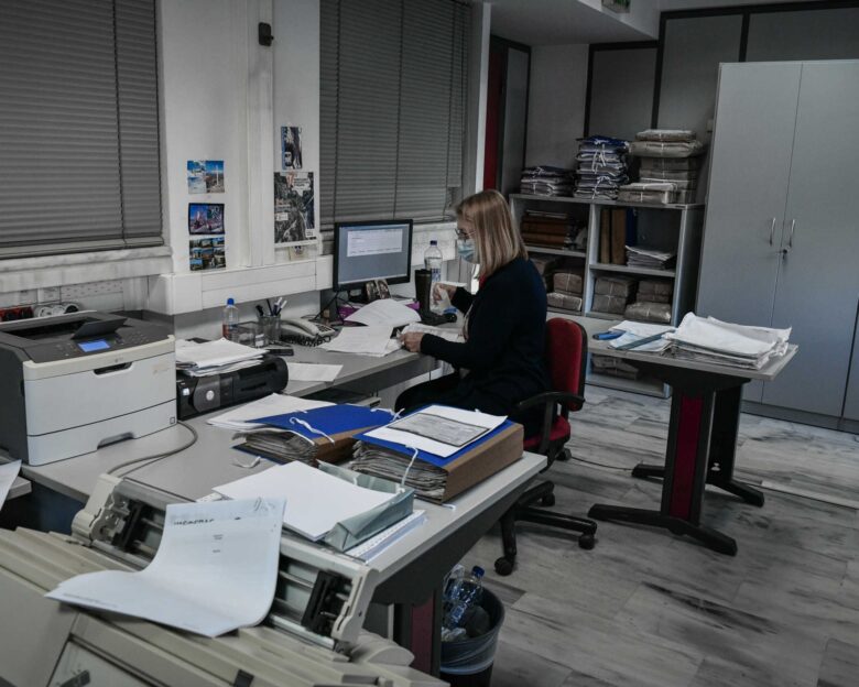 Δημόσιο: Παράθυρο για μπόνους υψηλής απόδοσης σε περισσότερους υπαλλήλους