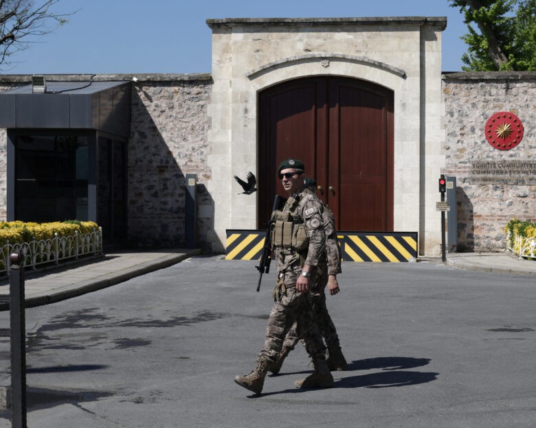 Μαρία Ζαχάροβα: Αναβλήθηκαν για το απόγευμα οι συνομιλίες Ρωσίας – Ουκρανίας με πρωτοβουλία της Τουρκίας