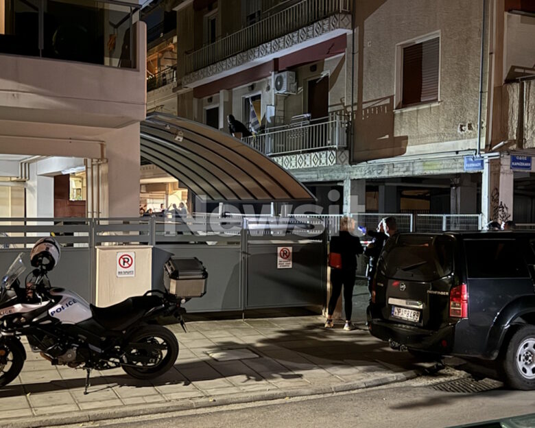 Λάρισα: Ένας 21χρονος δολοφόνησε την 52χρονη μητέρα του – Προσπάθησε να εξαφανίσει το πτώμα με τον ξάδερφό του