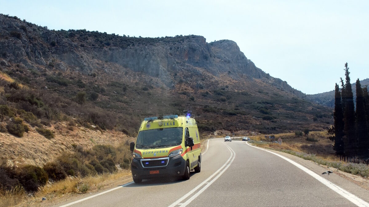 Ένα ασθενοφόρο του ΕΚΑΒ
